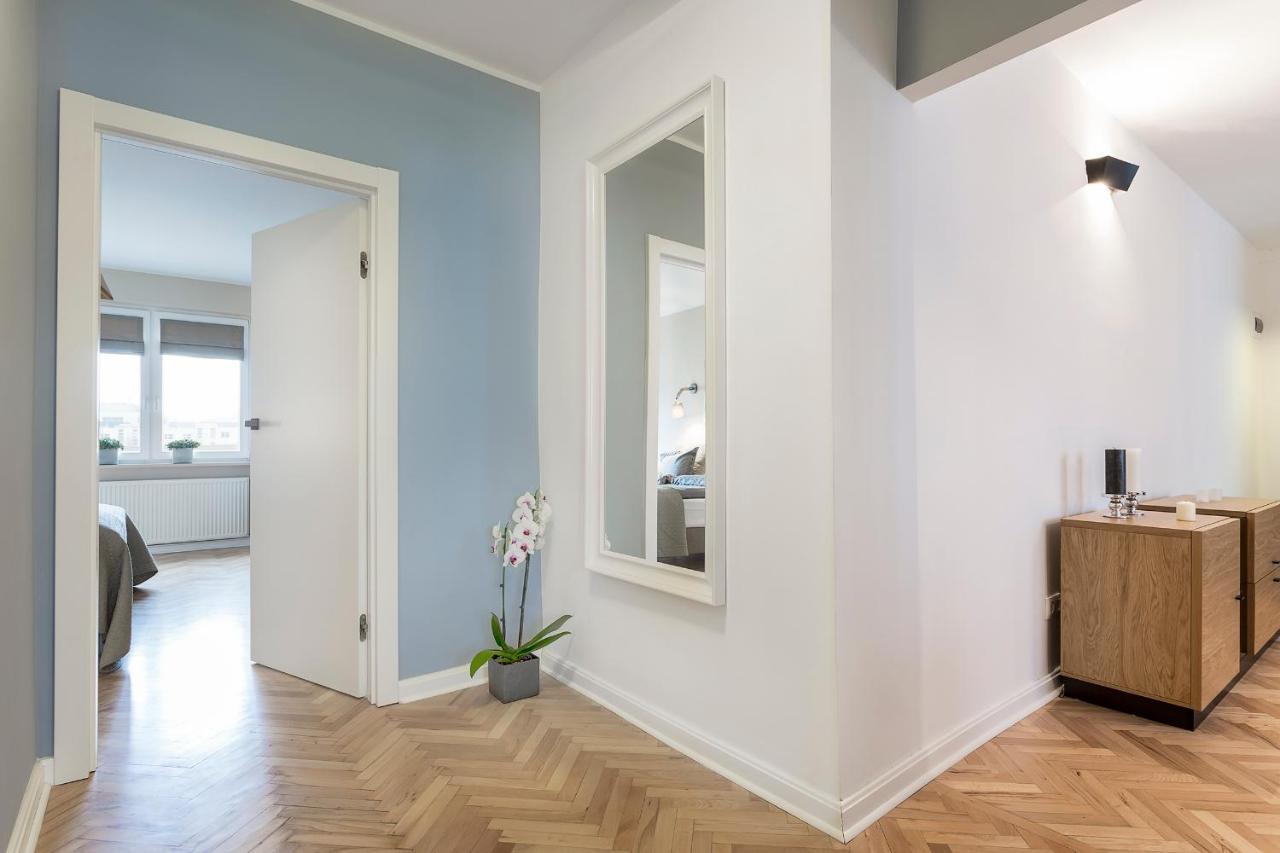 P&O City Center Apartments Варшава Екстериор снимка