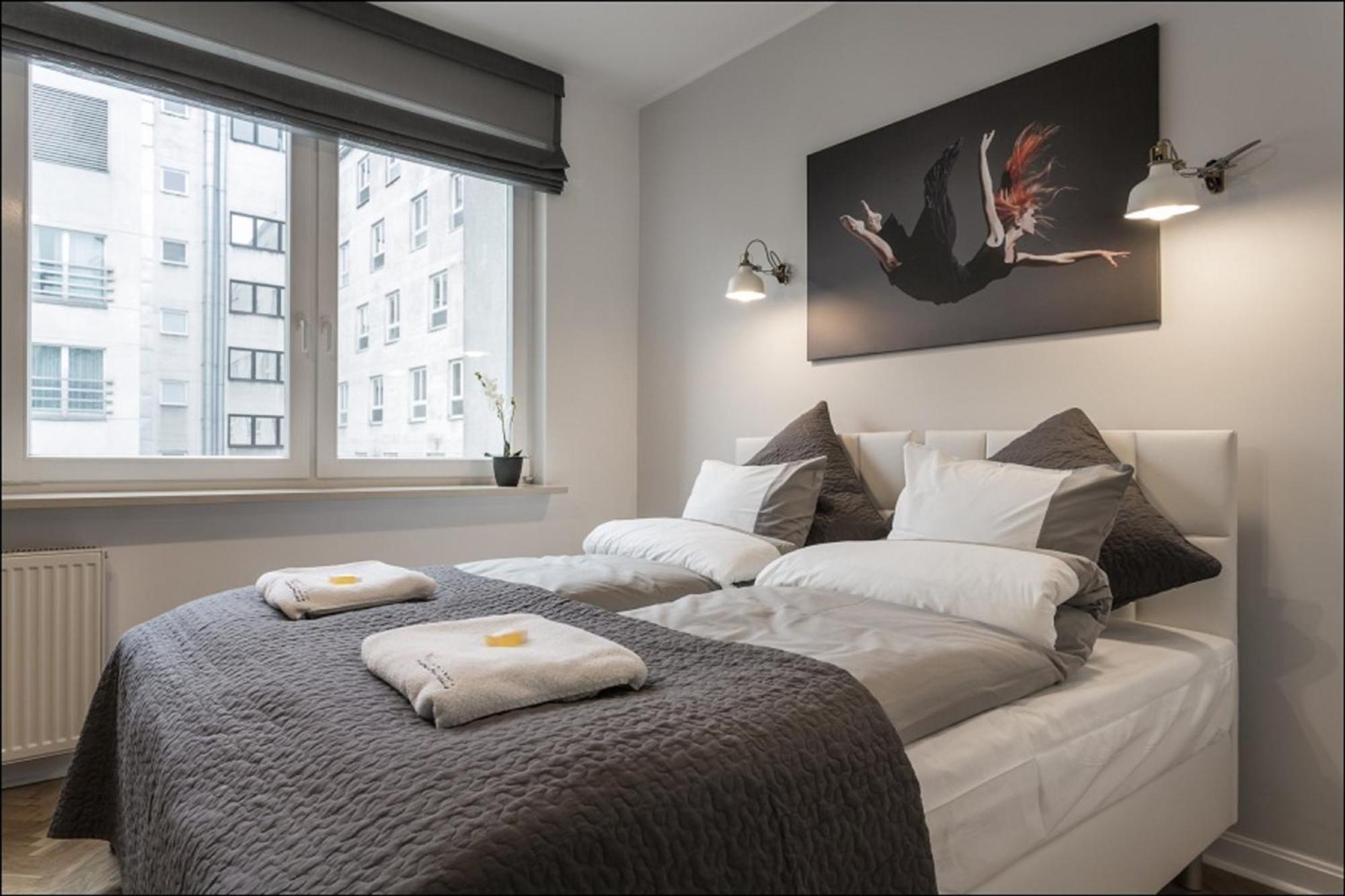P&O City Center Apartments Варшава Екстериор снимка